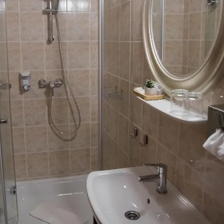 Vinum 4* Kiskoros