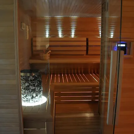 Vinum Hotel 4*