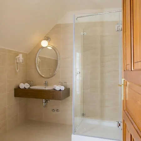 Vinum Hotell Kiskoros